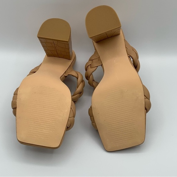 BRAIDED Slip on Sandal Size 7.5 Tan Vegan Leather Block Heel‎ Open Toe Neutral - Picture 8 of 14